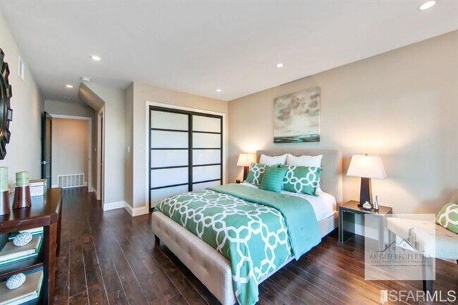 Building Photo - Bernal Heights Oasis: Stunning Renovated View Home with Modern Chic Open House Sunday 1/18 2-4