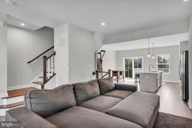 Building Photo - 71 Kohlmyer Dr