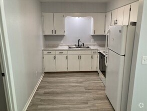 Building Photo - Renovated 1 Bedroom 1 Bathroom in Chipley Fl