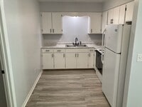 Building Photo - Renovated 1 Bedroom 1 Bathroom in Chipley Fl