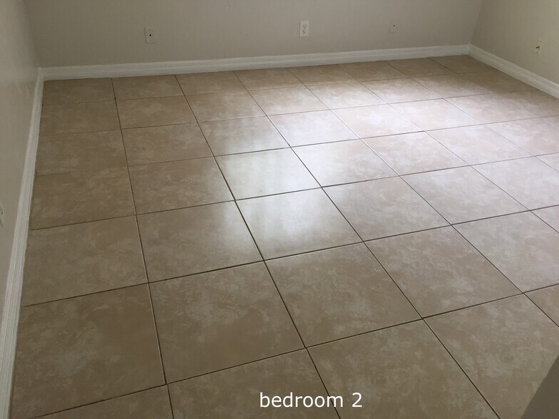 Building Photo - 415 Fox Pl