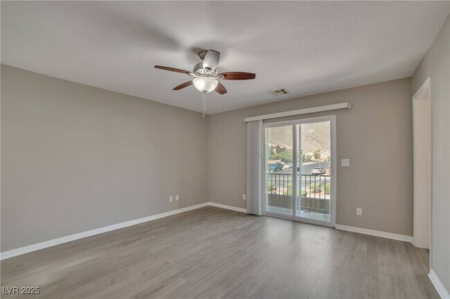 Building Photo - 3939 N Zodiacal Light St
