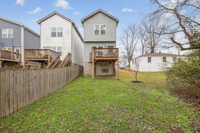 Building Photo - 4103 Main St