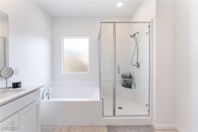 Building Photo - 2960 Gaffer Film St