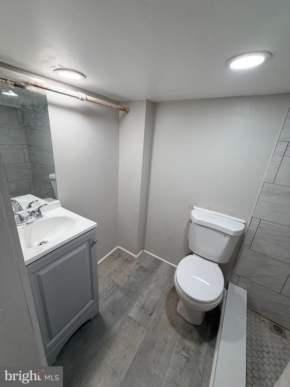 Building Photo - 3308 N Mascher St