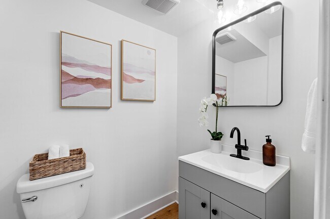 Building Photo - 28 Douglas Dr