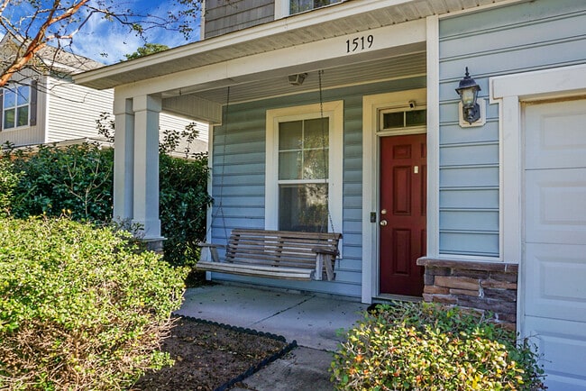 Building Photo - 1519 Thoroughbred Blvd