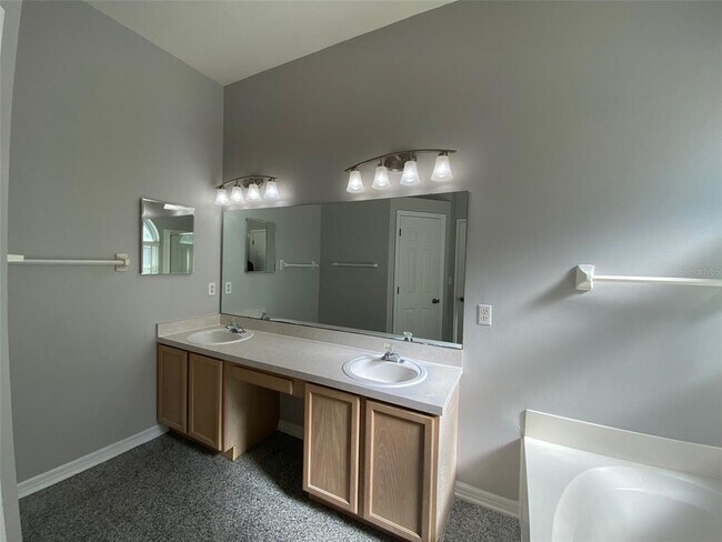 Building Photo - 805 Magnolia Creek Cir