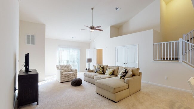 Building Photo - A4X | 1 Bed 1.5 Bath | 1119 sf | $1735 - $1995 | 6 to 15 month lease terms