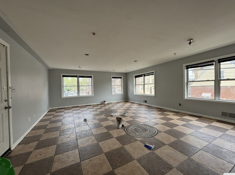 Building Photo - 78 Bergen Ave