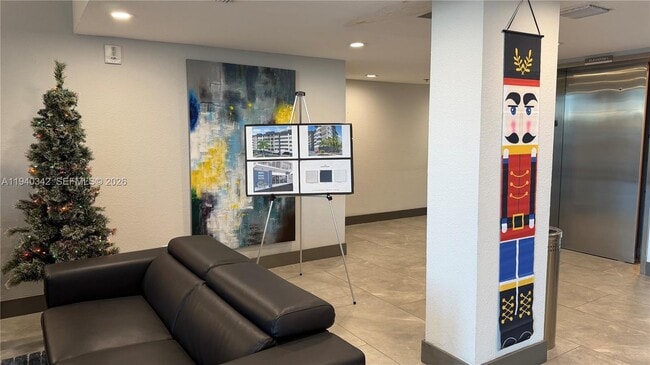 Building Photo - 16565 NE 26th Ave