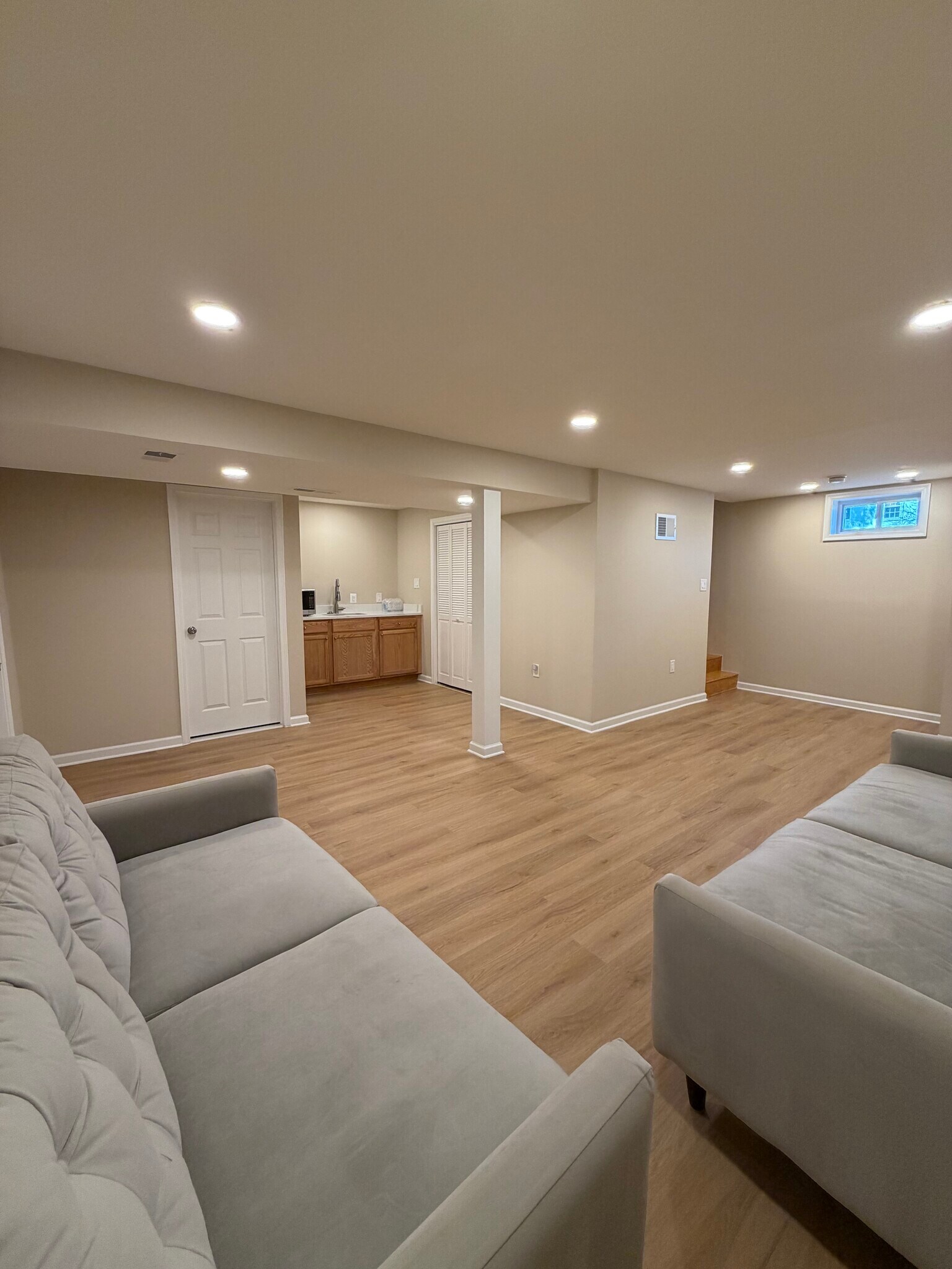 Building Photo - 6524 Greenleaf St