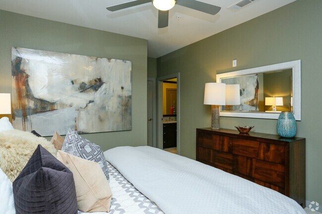 Building Photo - Your New Apartment Comes with 1 Month FREE!