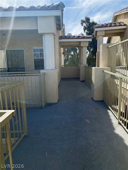 Building Photo - 1991 Cutlass Dr