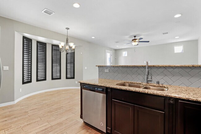 Building Photo - 14833 Harry Flournoy Ave