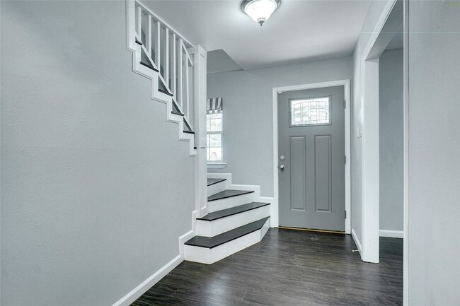 Building Photo - 1104 Shady Pine Ct