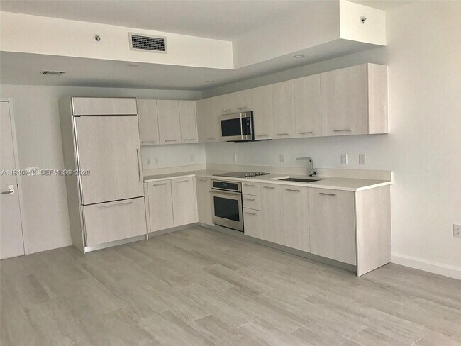 Building Photo - 55 SW 9th St