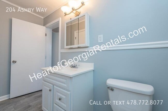 Building Photo - 204 Ashby Way