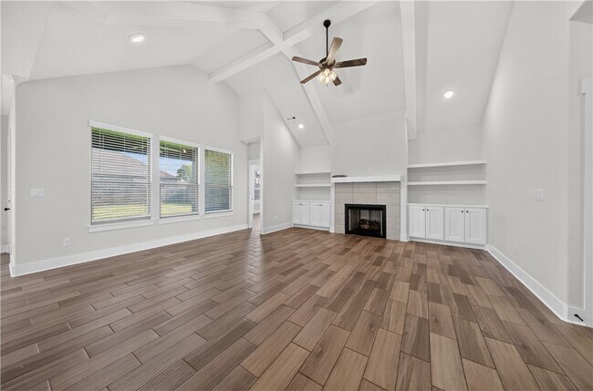 Building Photo - 2040 Myrrh Pl