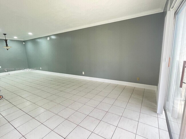 Building Photo - 3280 Spanish Moss Terrace