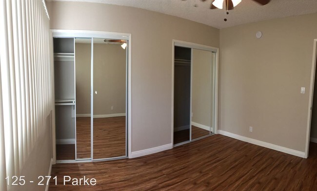 Building Photo - 271 Parke St