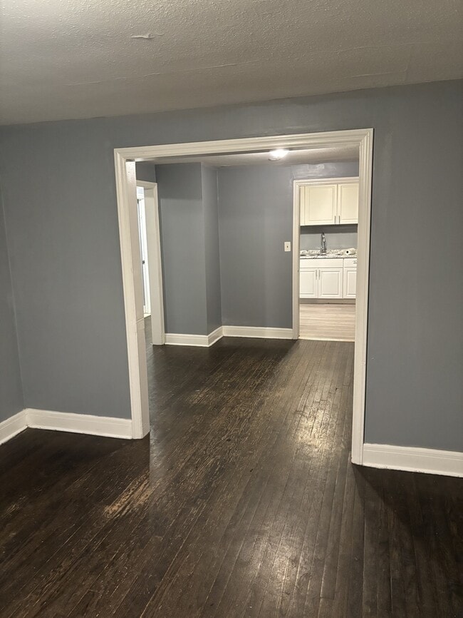 Building Photo - 72 Park St