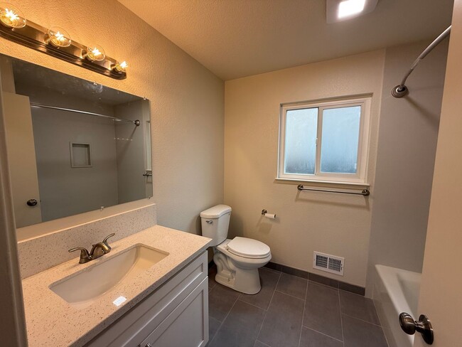 Building Photo - Fully remodeled single story located in La...