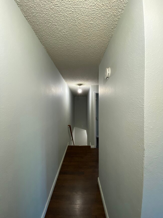 Building Photo - 10318 15th Ave Ct E