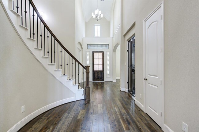Building Photo - 2827 Winthrop Mdw Wy