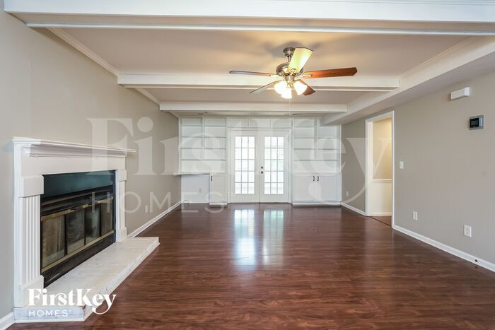 Building Photo - 7 Stoney Glen Pl