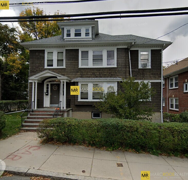Building Photo - 289 Foster St