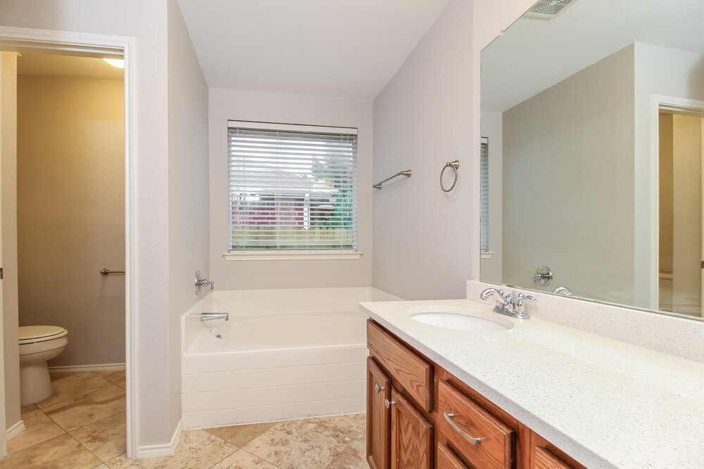 Building Photo - 1820 Marlin Dr