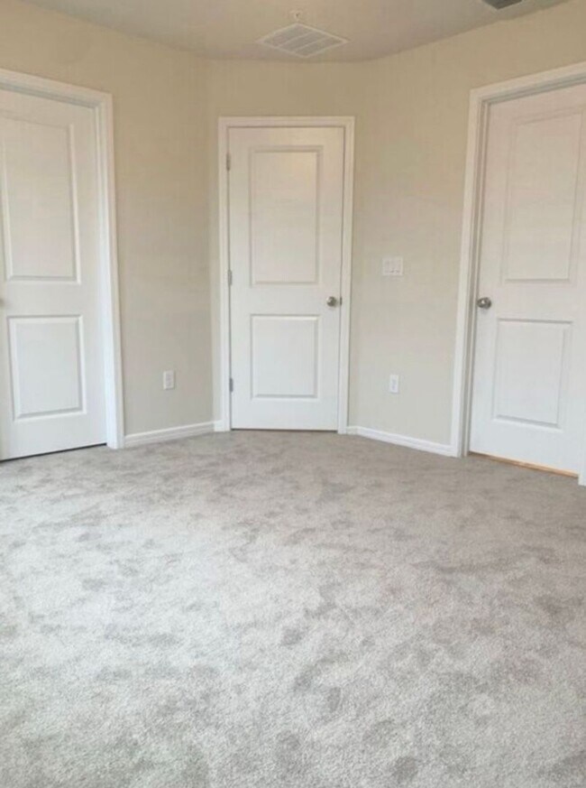Building Photo - Isles of Lake Nona!! 3 Bedroom 2.5 Bathroom Townhome
