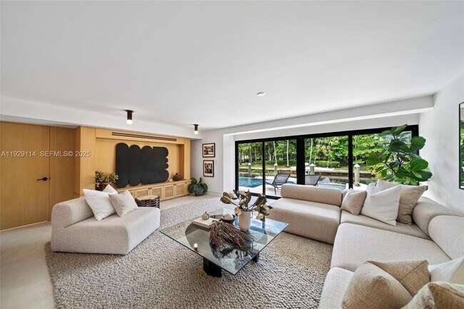 Building Photo - 1815 Fairhaven Pl