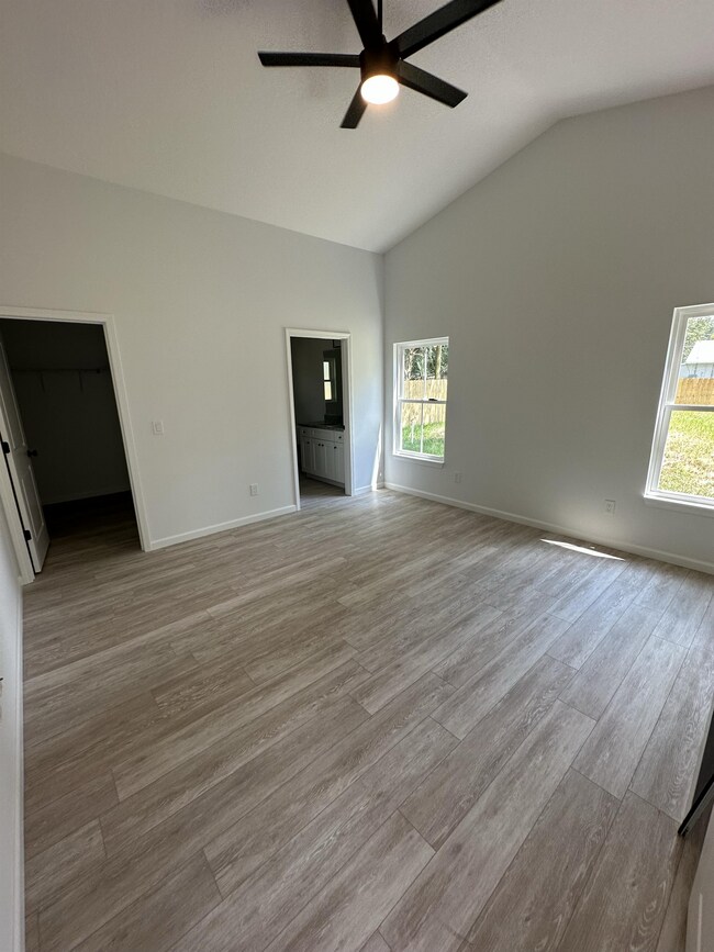 Building Photo - 231 Monterey Ave