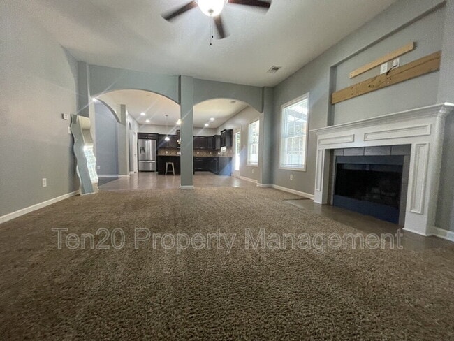 Building Photo - 4955 Brightstar Ln