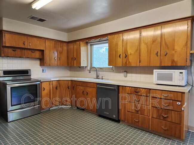 Building Photo - 1326 Fremont Ct