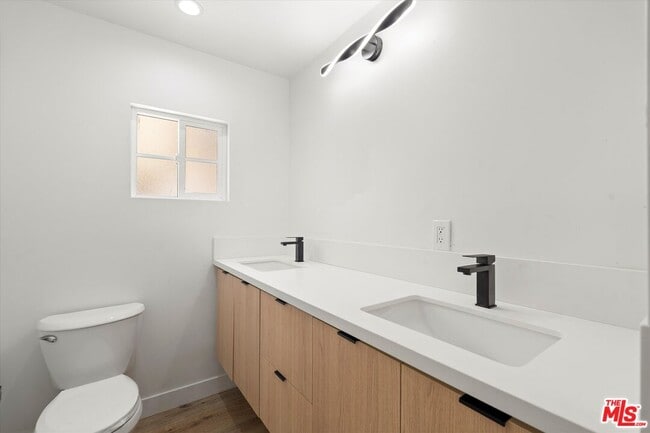 Building Photo - 3748 Veteran Ave