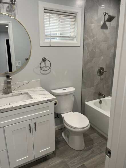 Building Photo - 728 E Harvard Pl