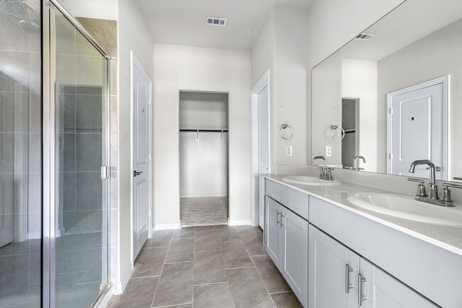 Building Photo - 6312 Spooky Cat Trl