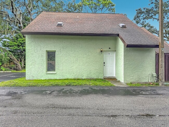 Building Photo - 5602 Ashley Oaks Dr