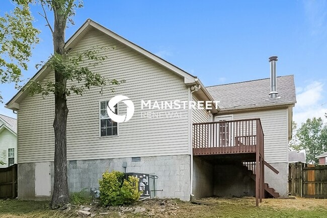 Building Photo - 3 Bedroom Pet-Friendly Home in Antioch, TN with Main Street Renewal
