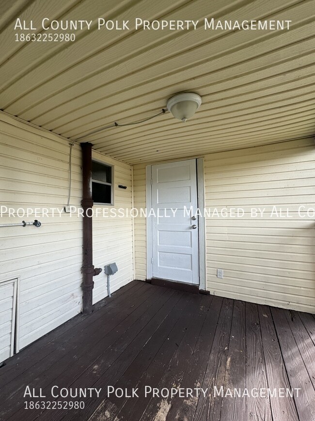 Building Photo - Super Cute 2 Bedroom Haines City Home For ...