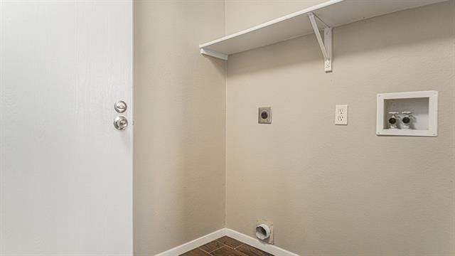 Building Photo - 8732 Hunters Point Way