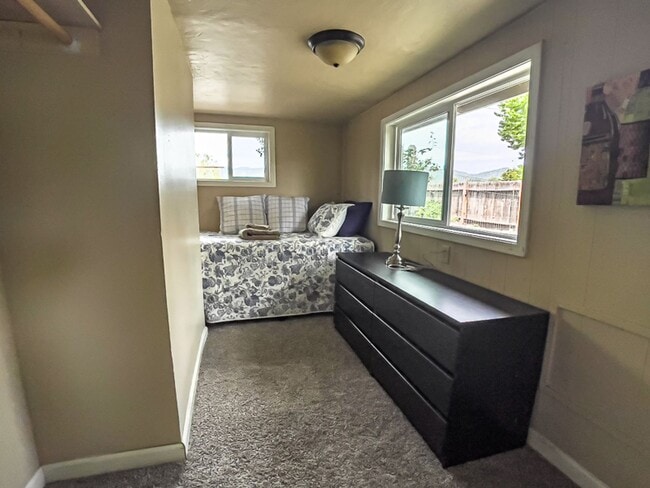 Building Photo - Arnold House