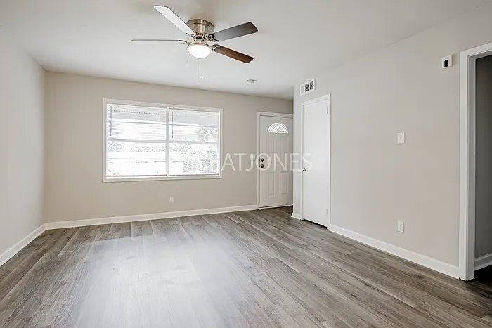 Building Photo - 1513 Donald Dr