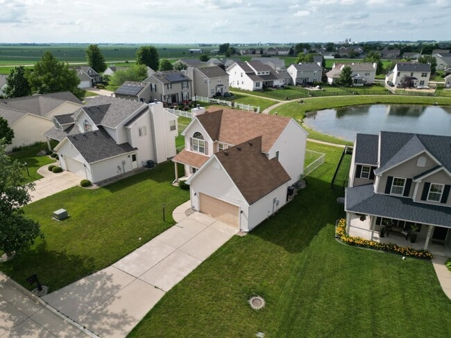 Building Photo - 3922 Wildflower Dr