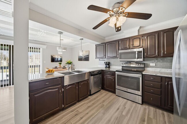 Building Photo - 15700 86th Ave