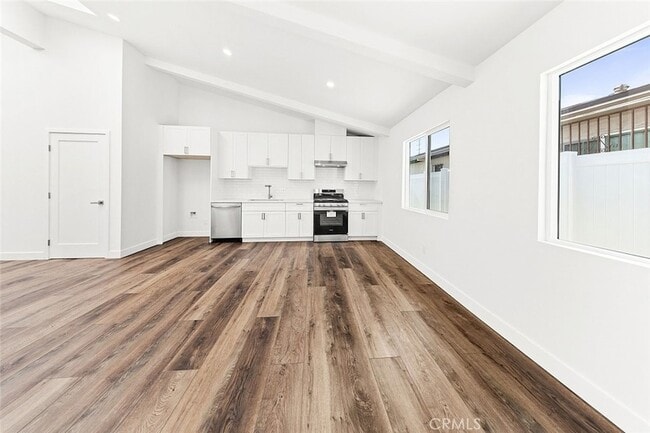 Building Photo - 13010 Hartland St