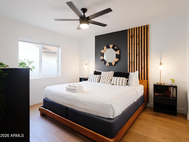 Building Photo - 15218 N 61st St